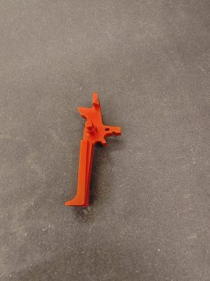 RETROARMS GRILLETTO CNC AR15 TIPO C ROSSO (RA-6813)